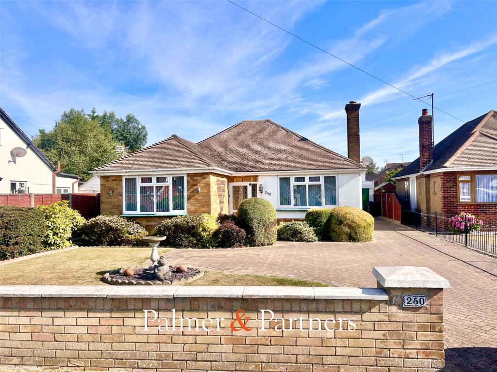 Main image of property: St. Johns Road, Clacton-on-Sea, Essex, CO16