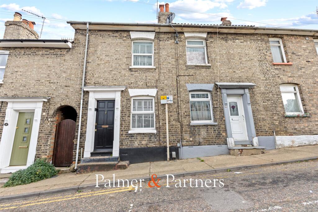 2 bedroom terraced house