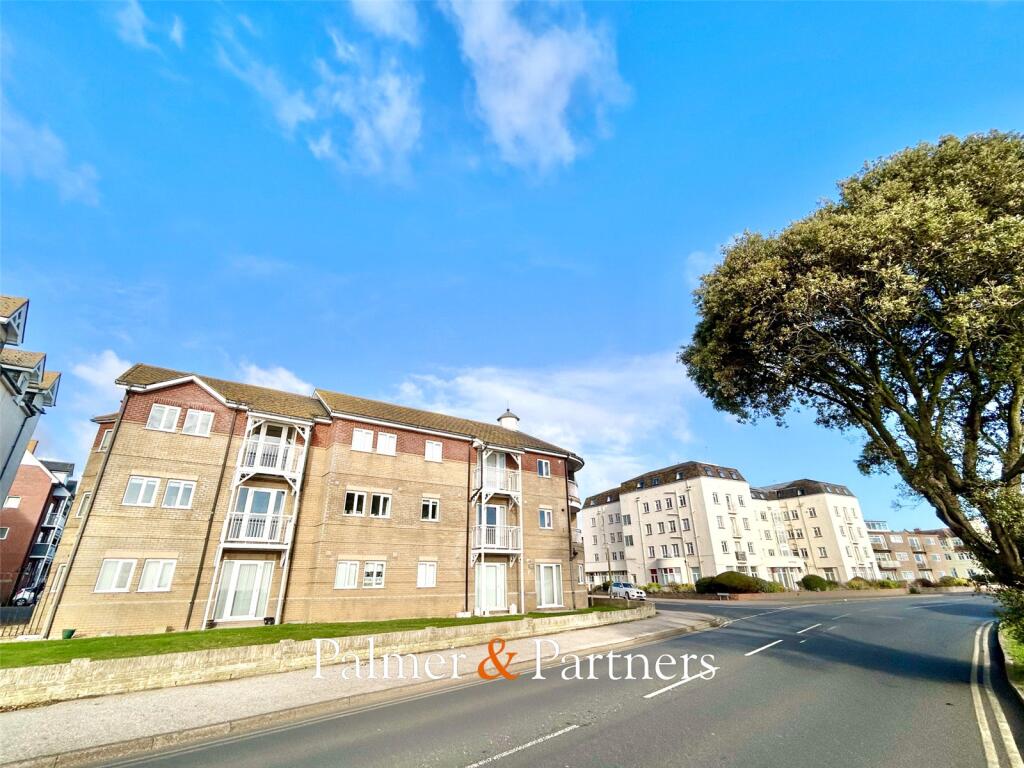 Main image of property: Vista Road, Clacton-on-Sea, Essex, CO15