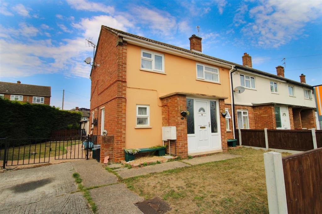 3 bedroom end of terrace house for sale in Almond Way, Greenstead