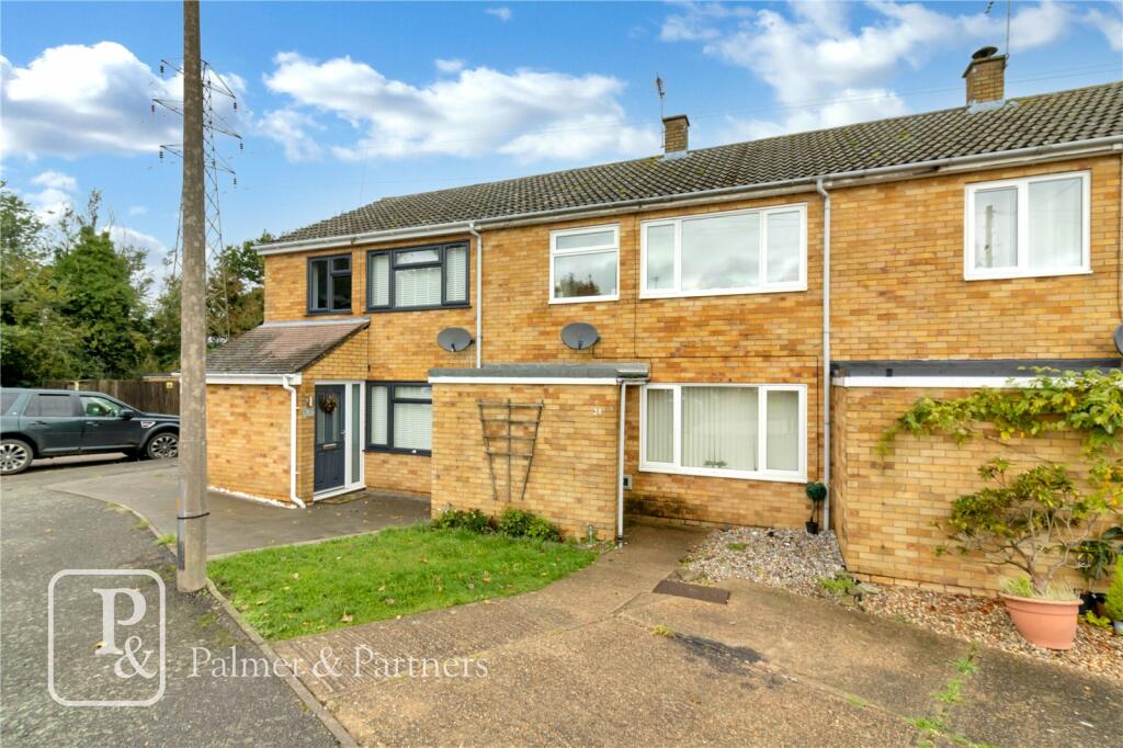 2 bedroom terraced house for sale in Luard Way, Birch, Colchester