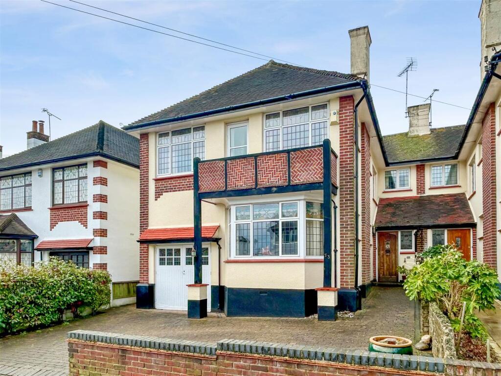 Main image of property: Thames Drive, Leigh-On-Sea