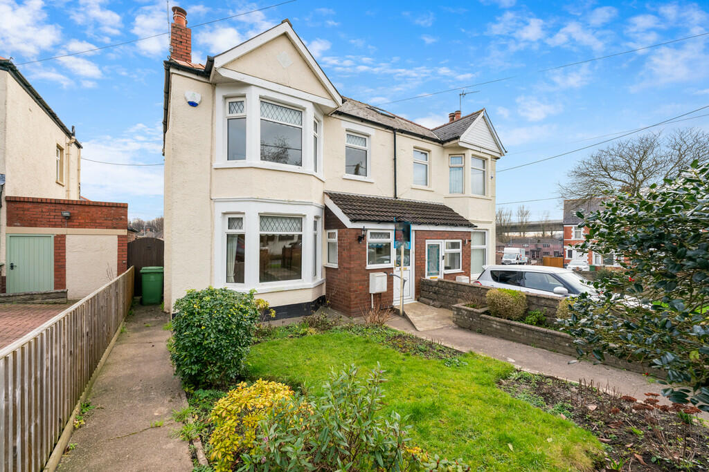 3 bedroom semidetached house for sale in Ty Mawr Avenue, Rumney