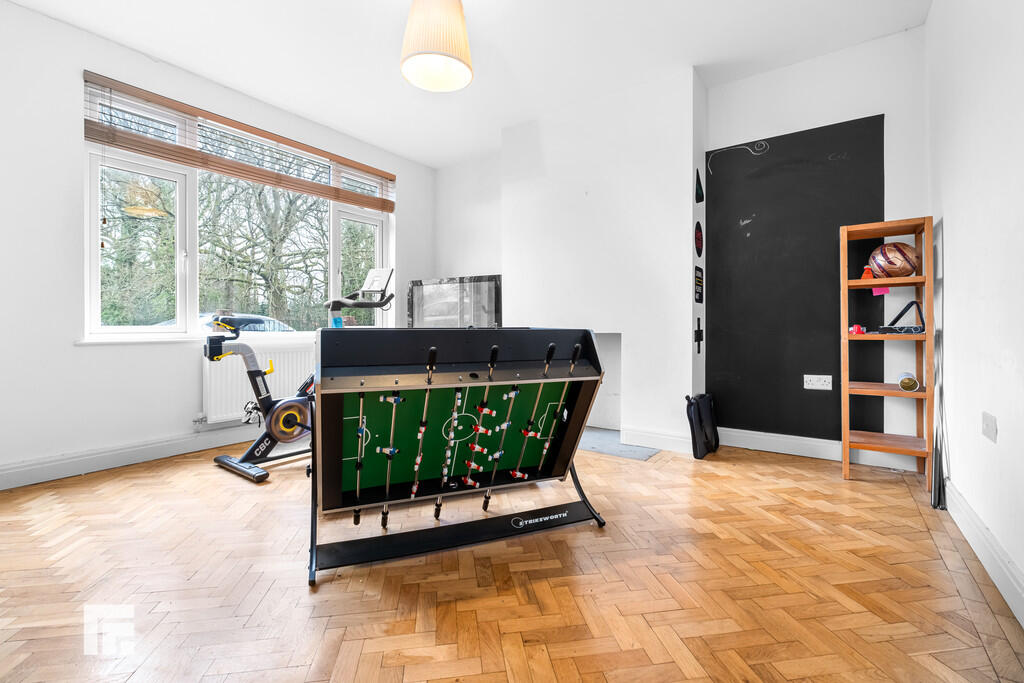 Additional property image - King George V Drive West, Heath, Cardiff