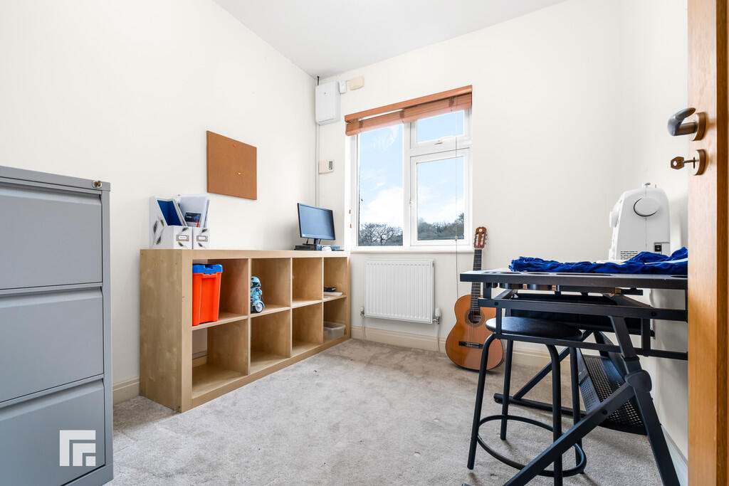 Additional property image - King George V Drive West, Heath, Cardiff