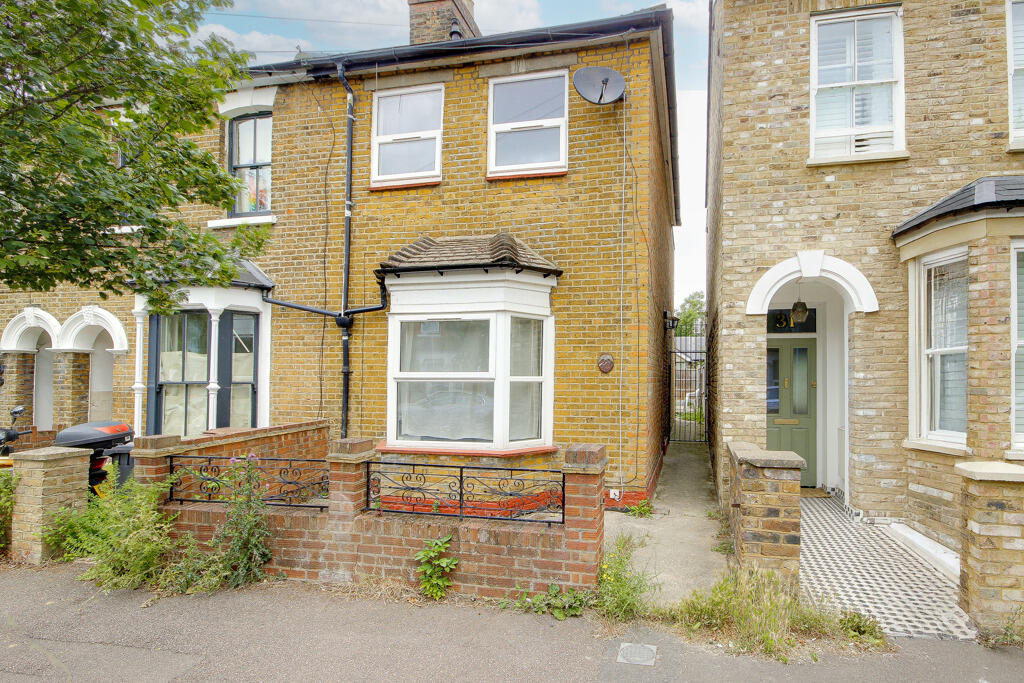 Main image of property: Gloucester Road, Walthamstow, London, Greater London, E17