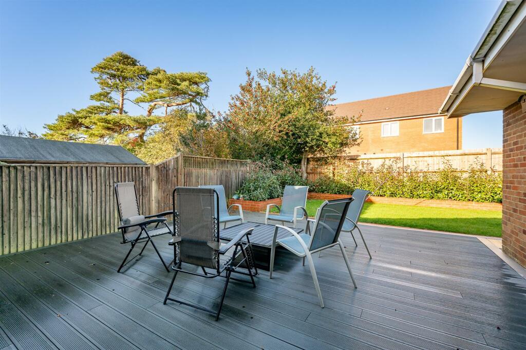 Additional property image - Stoke Manor Close, Seaford