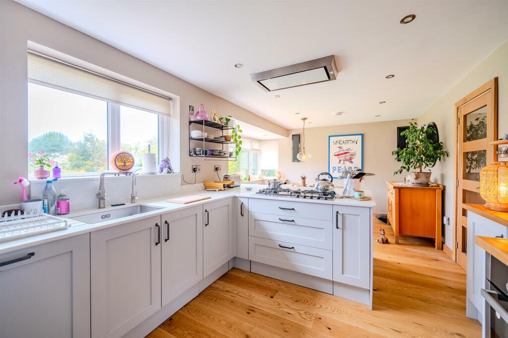 Additional property image - Sutton Avenue, Seaford