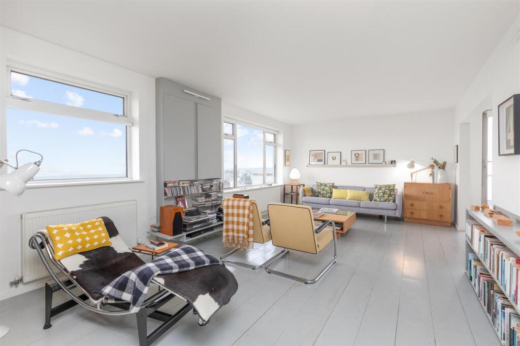 Additional property image - Bramber Close, Crooked Lane, Seaford