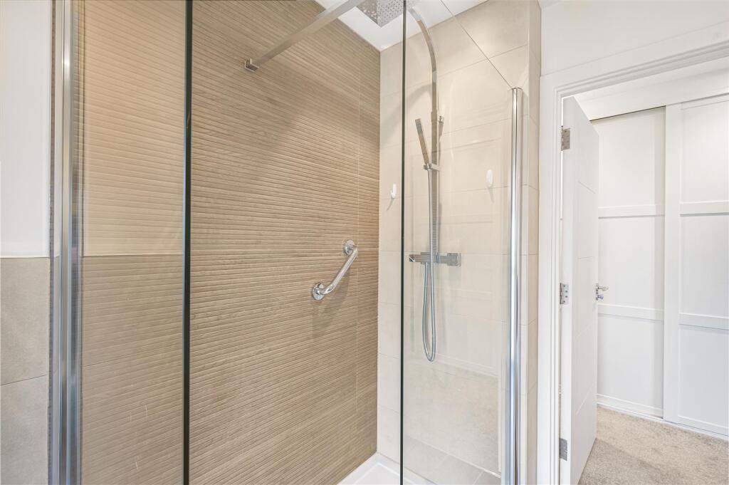 Additional property image - Waters Edge, Claremont Road