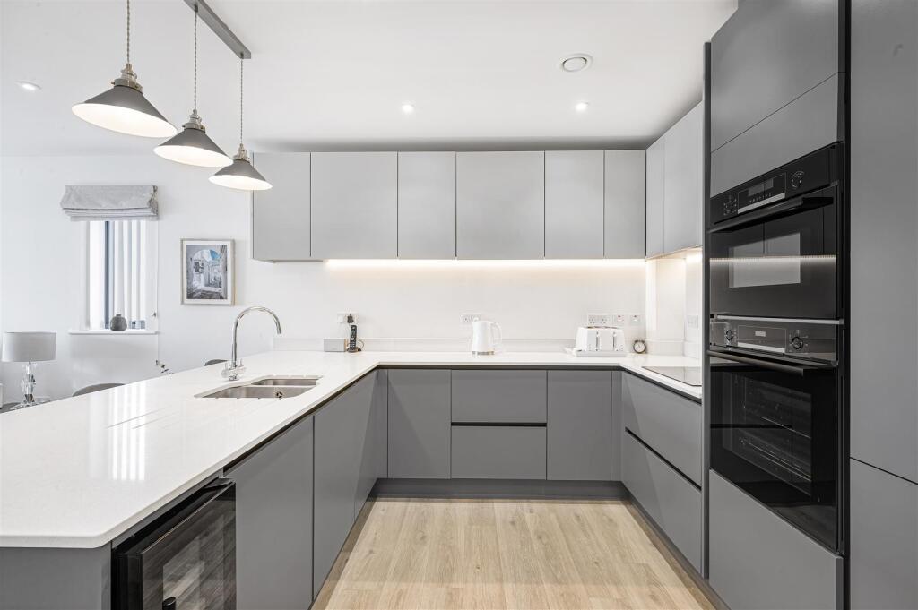 Additional property image - Waters Edge, Claremont Road