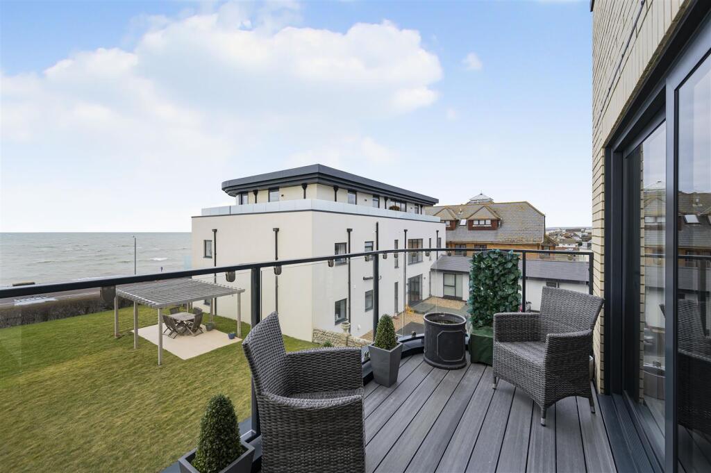 Additional property image - Waters Edge, Claremont Road