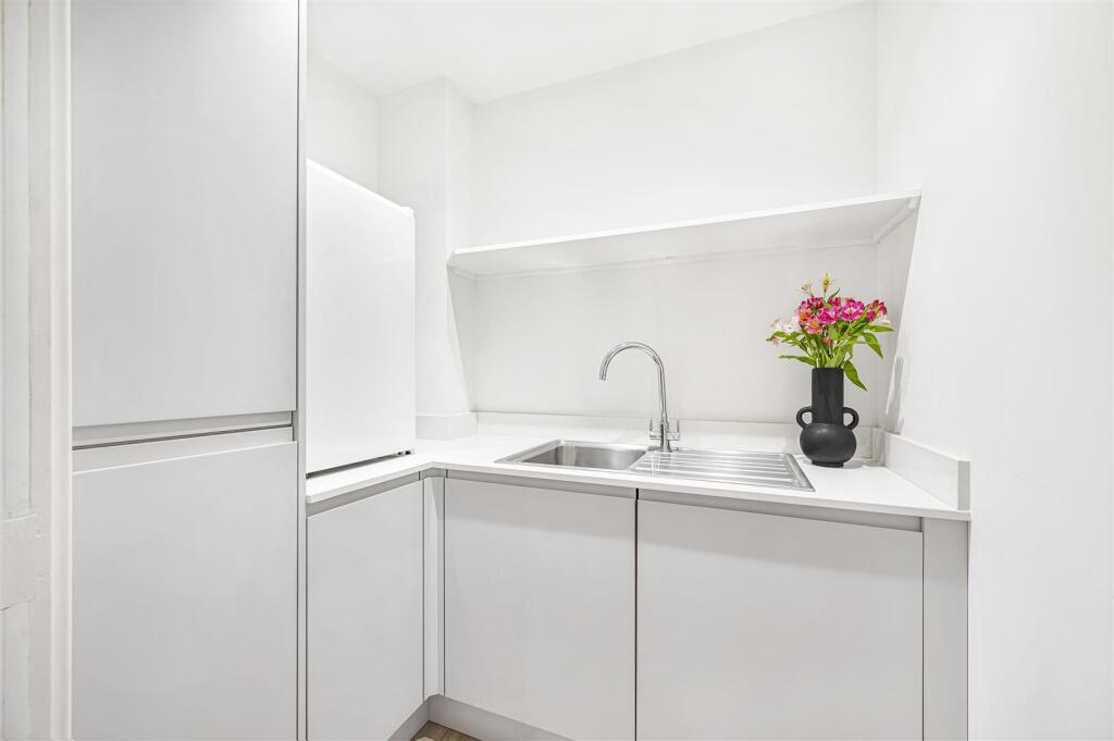 Additional property image - Waters Edge, Claremont Road