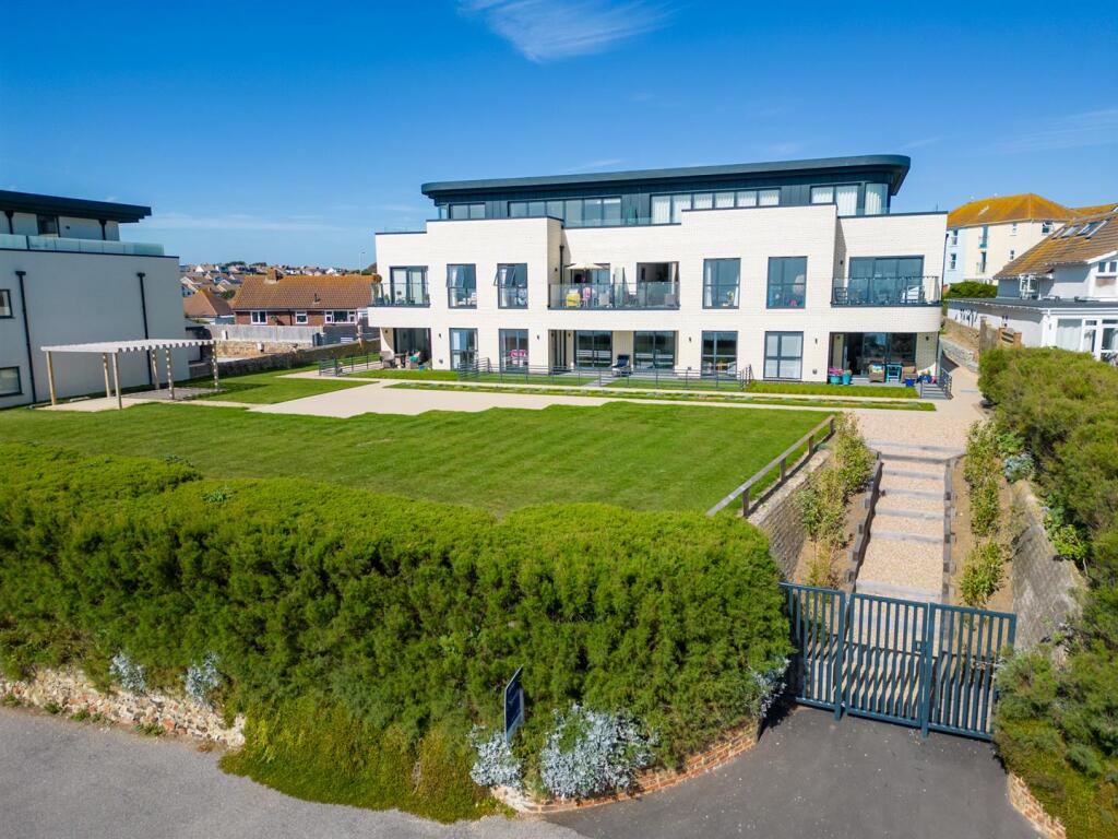 Additional property image - Waters Edge, Claremont Road