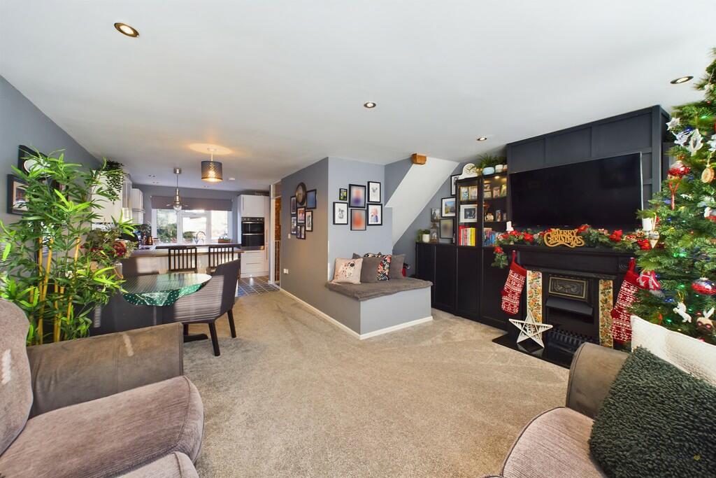 4 bedroom town house for sale in Valley Lane, Lichfield, WS13