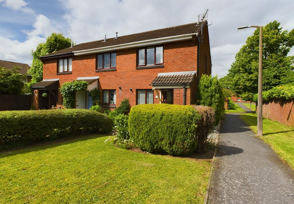 2 bedroom end of terrace house for sale in Lawford Avenue, Boley Park