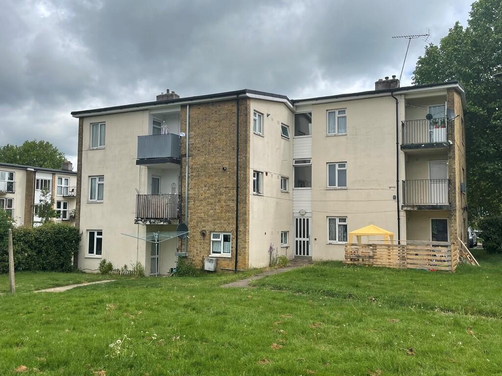 Main image of property: Grove Mead, Hatfield