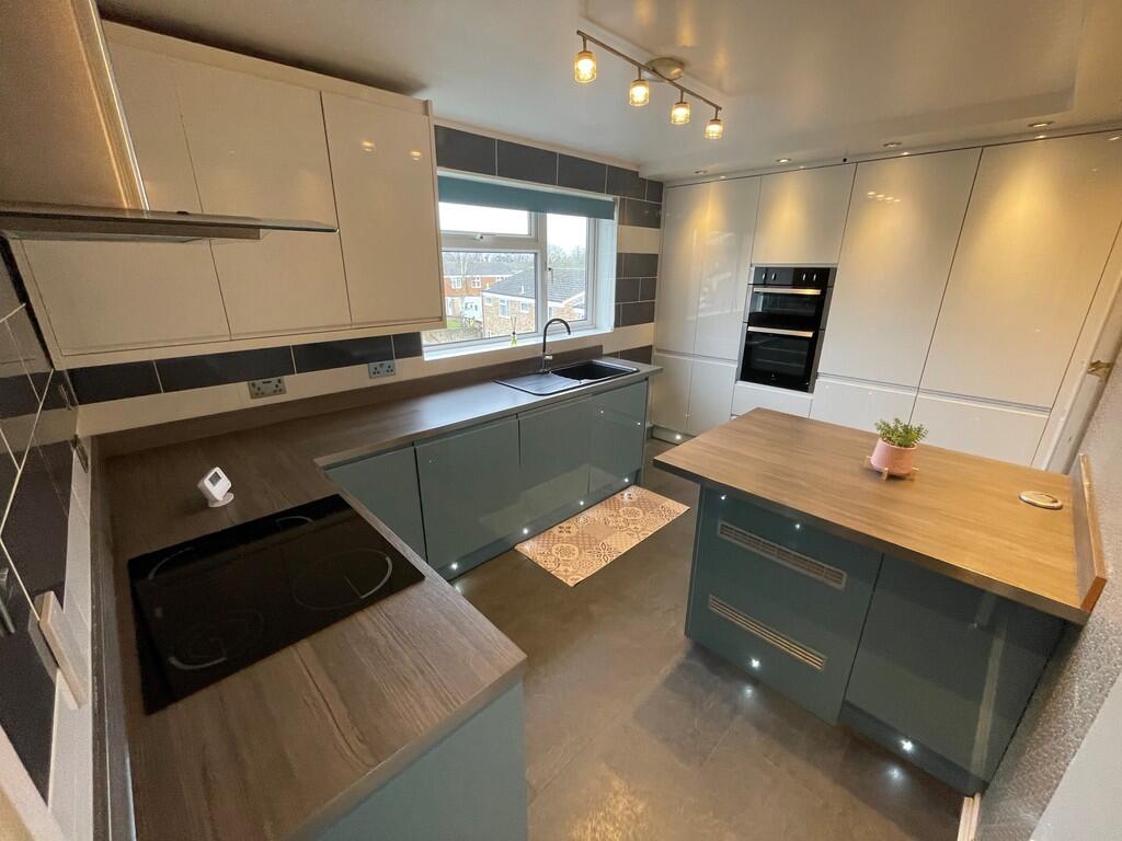 Main image of property: Hollyfield, Hatfield