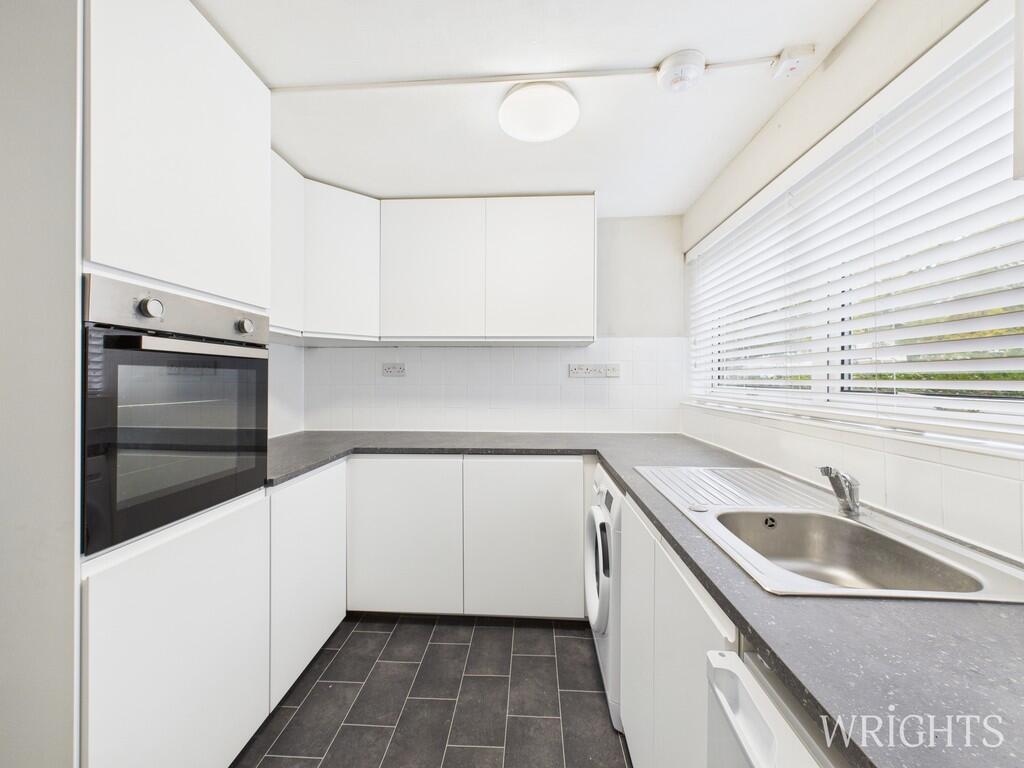 Main image of property: Roe Green Close, Hatfield