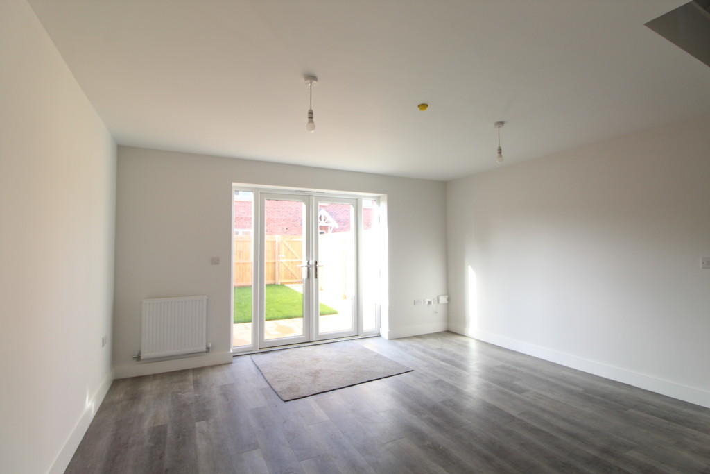 3 bedroom terraced house for sale in Briar Gate, Long Eaton, Nottingham, NG10
