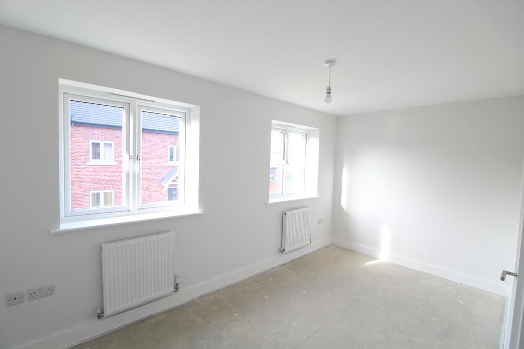 3 bedroom terraced house for sale in Briar Gate, Long Eaton, Nottingham