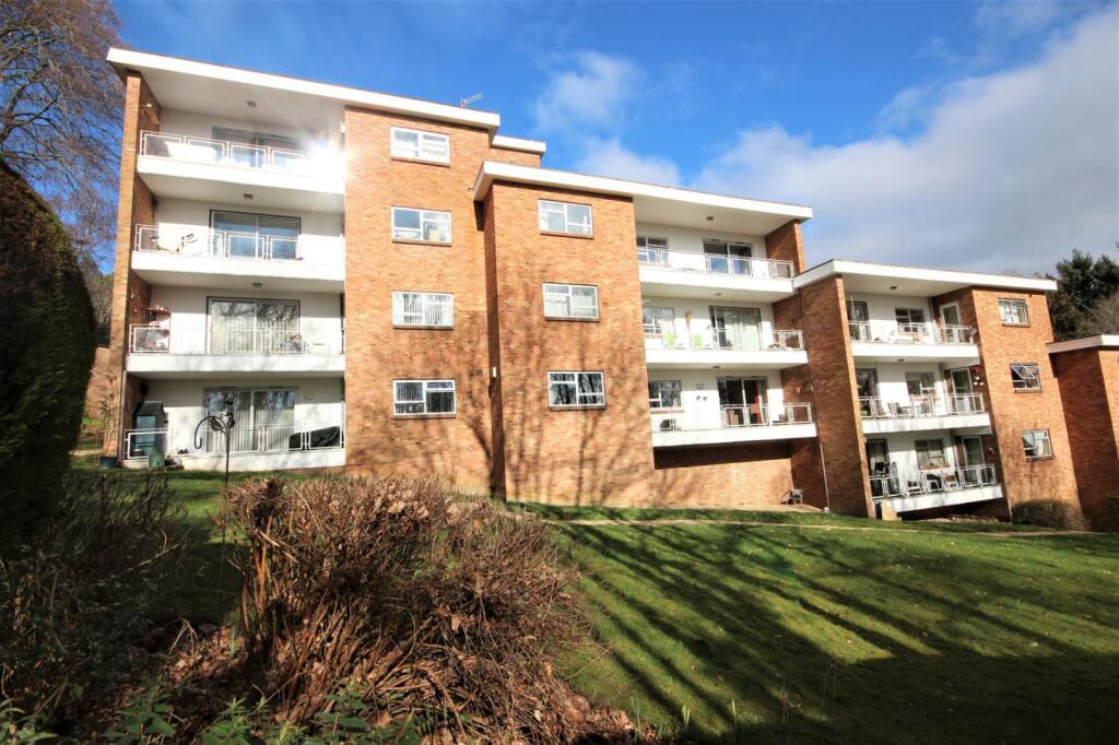 3 bedroom apartment for sale in Wallace Court, 39 Wallace Road