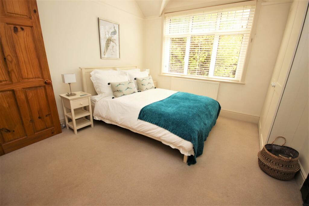 3 bedroom semidetached house for sale in Newton Road, Sturminster