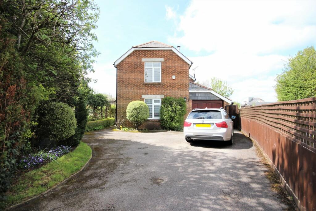 3 bedroom semidetached house for sale in Newton Road, Sturminster