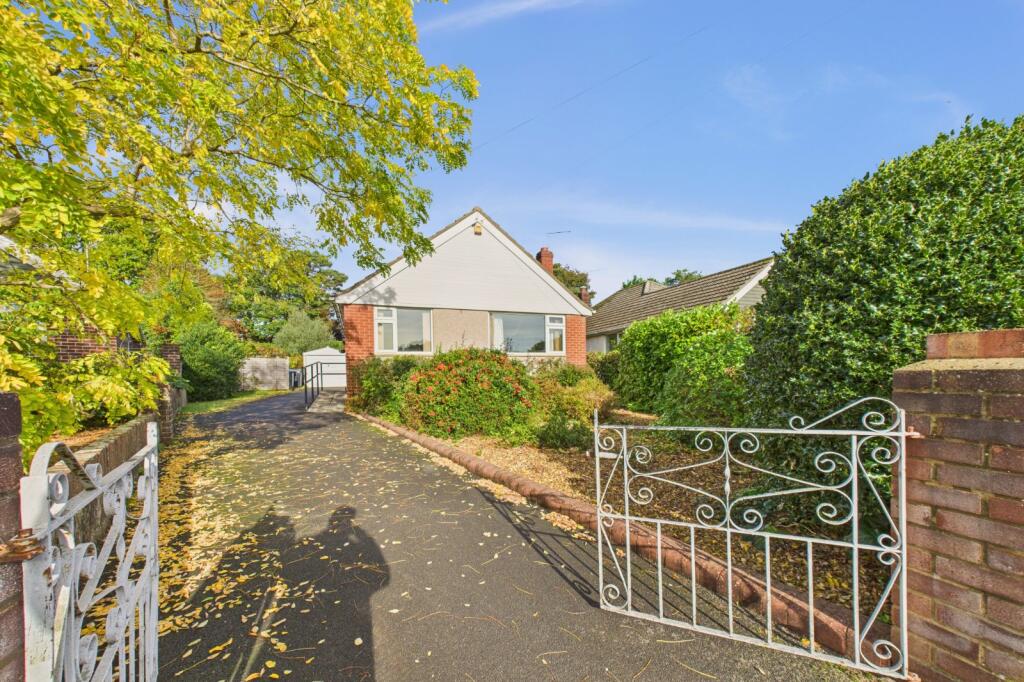 Main image of property: Bognor Road, Broadstone, Dorset, BH18