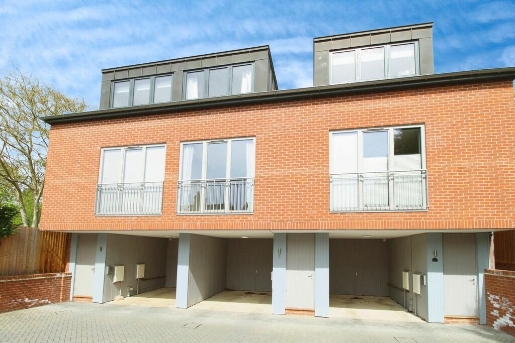3 bedroom town house for rent in Bury St Edmunds, IP33