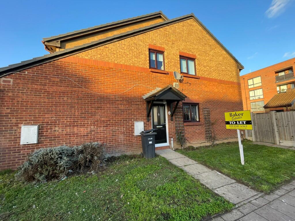 Main image of property: New North Road, Ilford, London, IG6