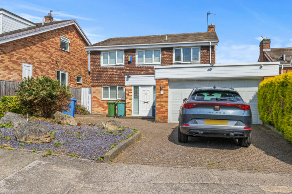 4 bedroom detached house for sale in Glenville Close, Liverpool, L25