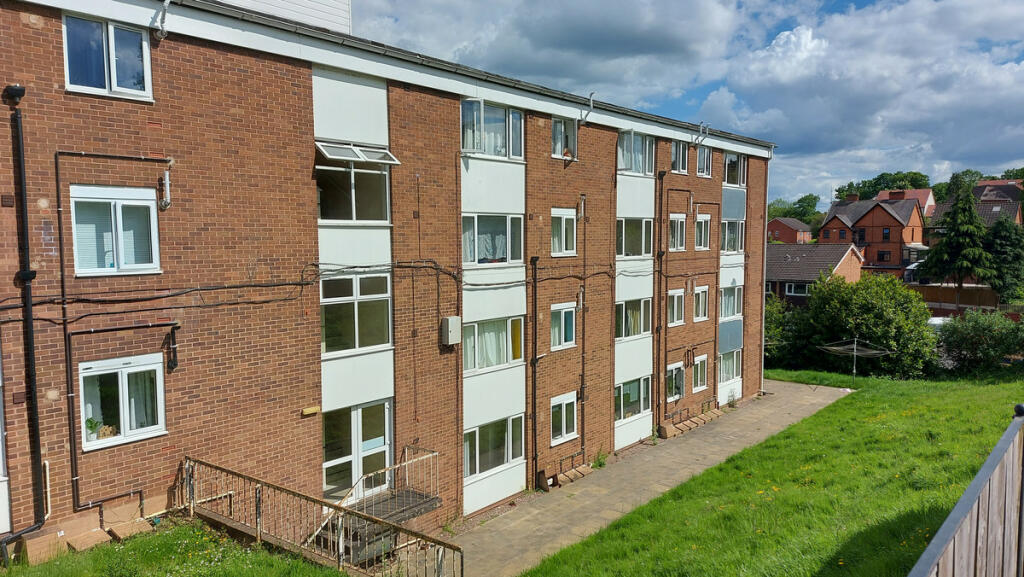 Main image of property: Mount Pleasant, Redditch, B97