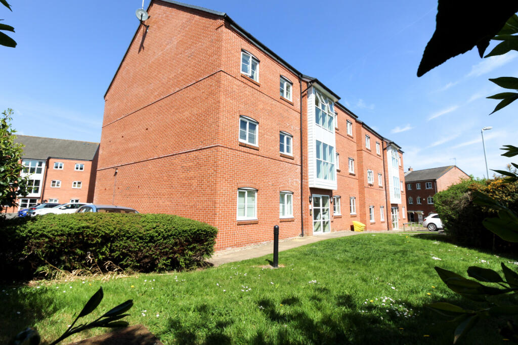 Main image of property: Sir Thomas White Close, Warwick, CV34