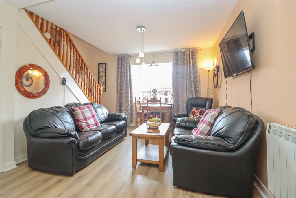 2 bedroom semidetached bungalow for sale in Burnbridge, Seaton Burn