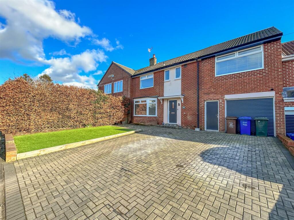 4 bedroom semi-detached house for sale in Bowfield Avenue, Newcastle Upon Tyne, NE3