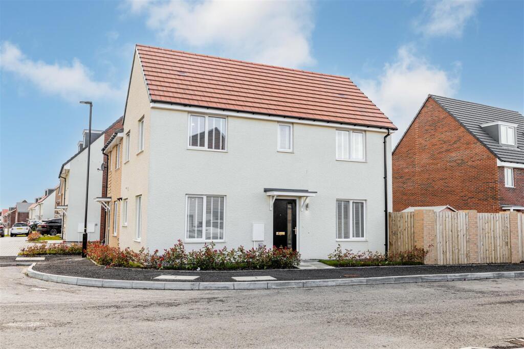Main image of property: Poppy Place, Great Park