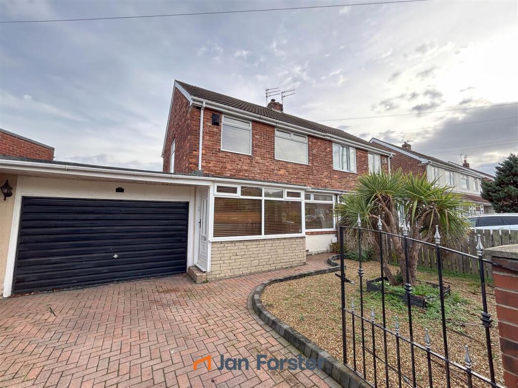 Main image of property: Fawdon Lane, Newcastle Upon Tyne