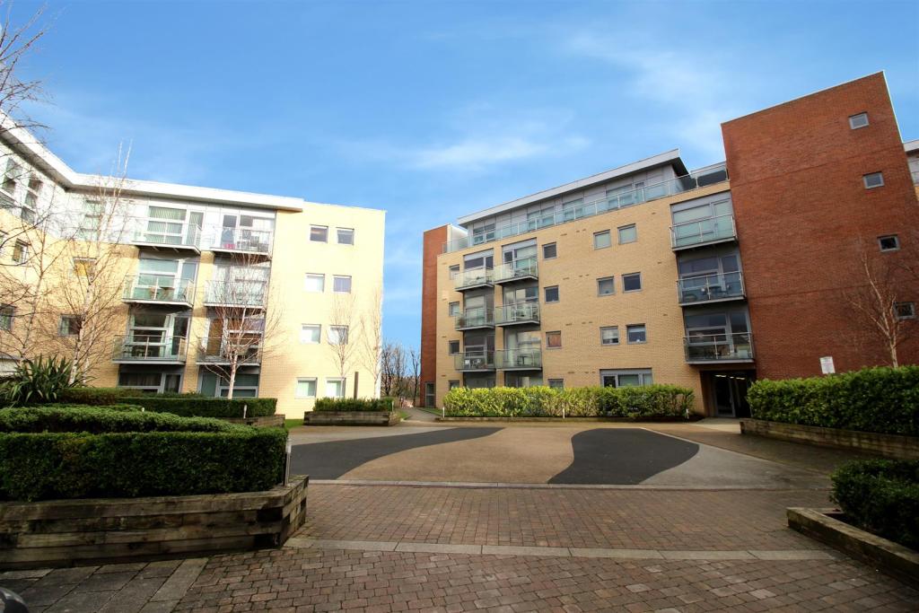 2 bedroom flat for sale in Lime Square, City Road, Newcastle Upon Tyne, NE1