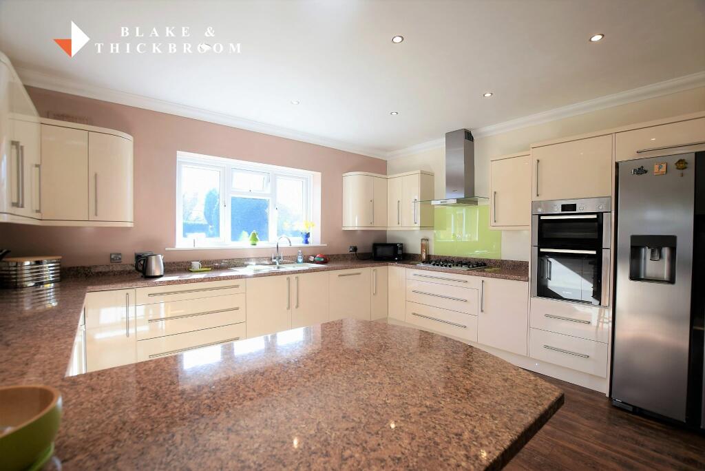 Additional property image - Holland Park, Clacton-on-Sea
