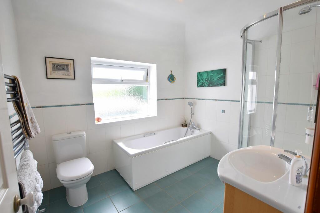 Additional property image - Holland Park, Clacton-on-Sea