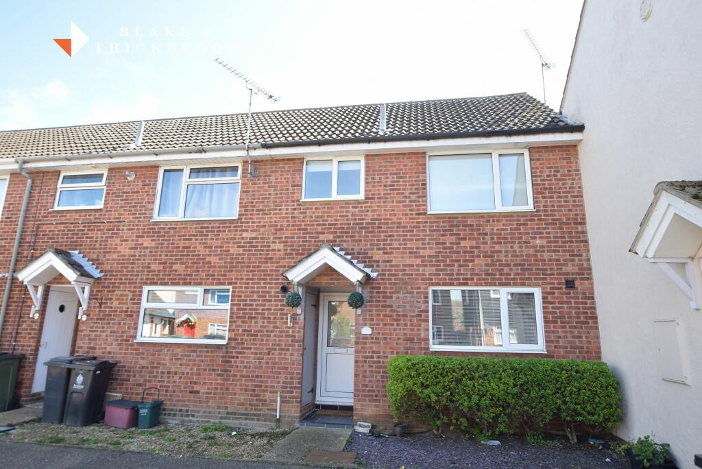 2 bedroom terraced house for sale in Salvia Close, ClactononSea, CO16