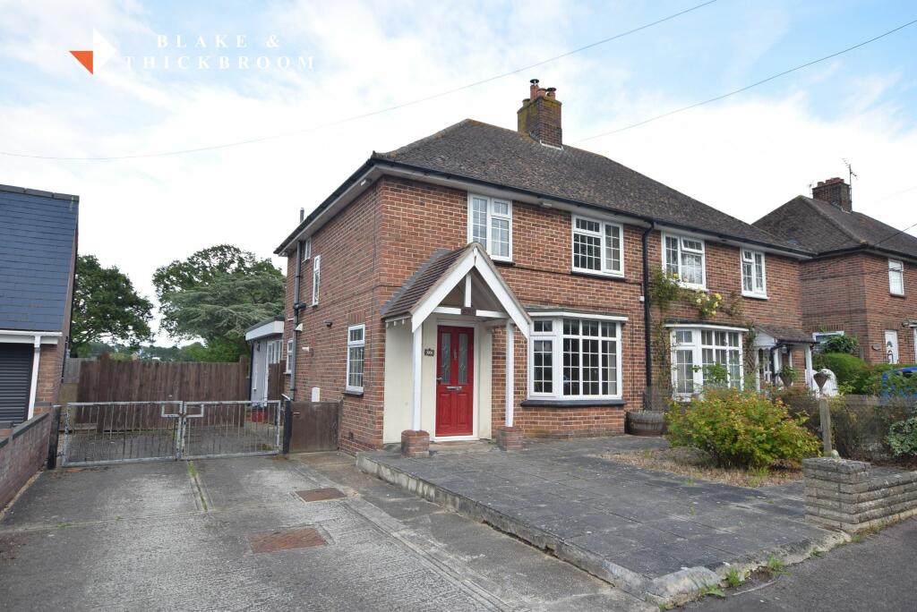 3 bedroom semidetached house for sale in Clacton Road, Weeley, CO16