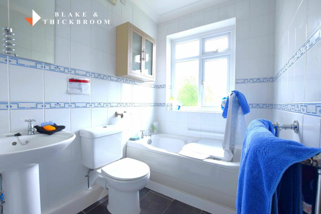 Additional property image - Albert Gardens, Clacton-on-Sea