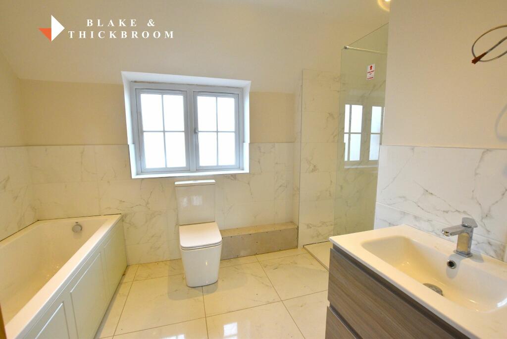 Additional property image - Tamarisk Close, Kirby le Soken
