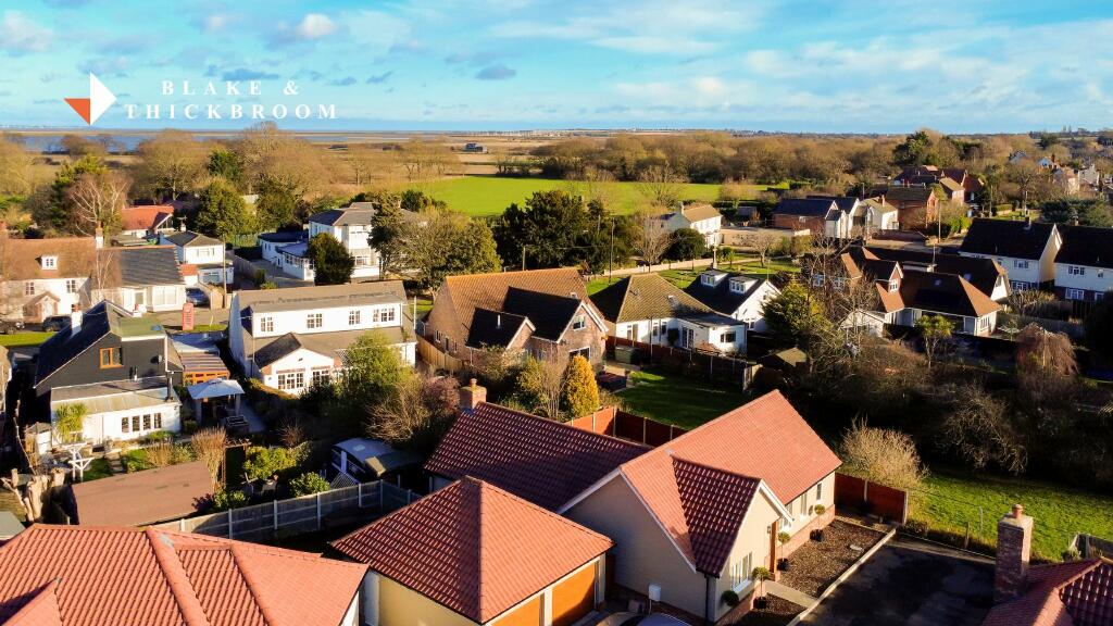 Additional property image - Tamarisk Close, Kirby le Soken