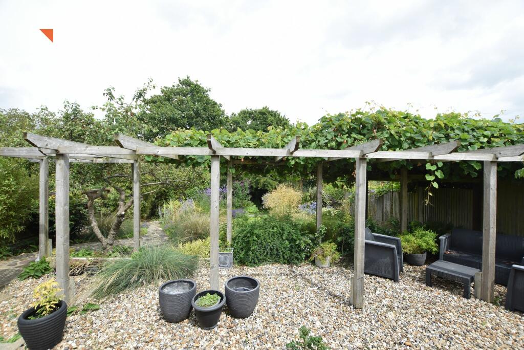 Additional property image - Holland-on-Sea