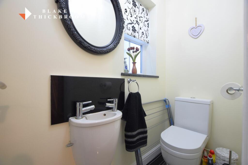 Additional property image - Selsey Avenue, Clacton-on-Sea