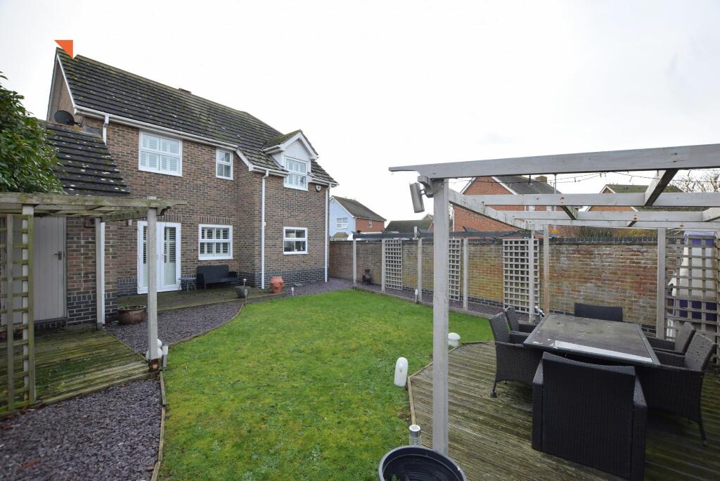 Additional property image - Selsey Avenue, Clacton-on-Sea
