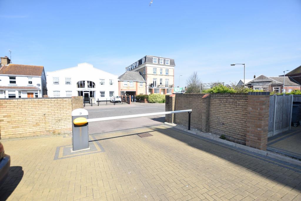 Block of apartments for sale in ClactononSea, CO15